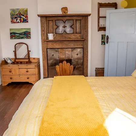 Finest Retreats - Western Watch - Sea Views, Pets Accepted, Sleeps 6 *
